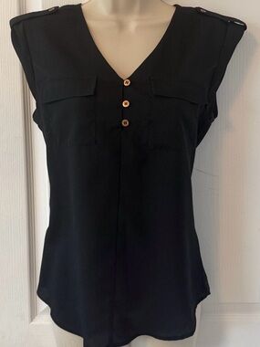 New York & Company Black V-Neck Blouse Button Detail Sleeveless Top XS Work